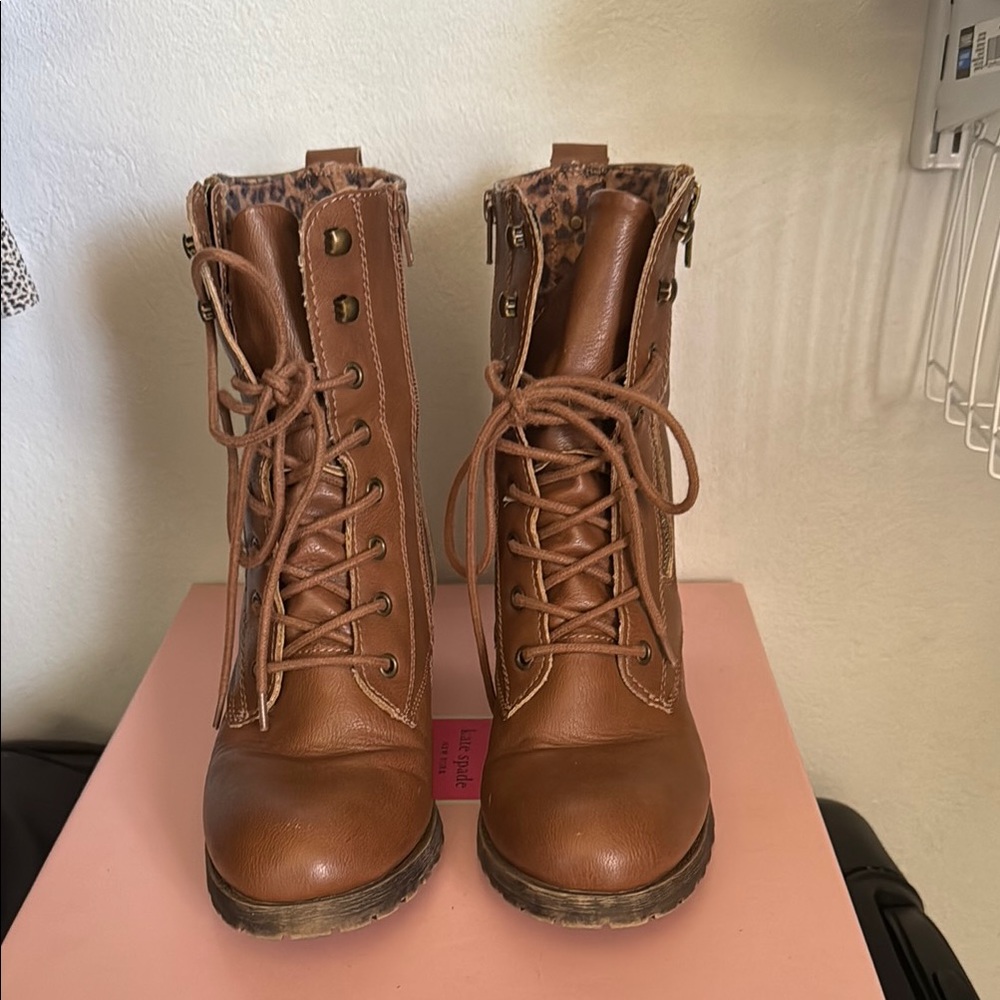 Sun Stone - Brown Lace-Up Ankle Boots